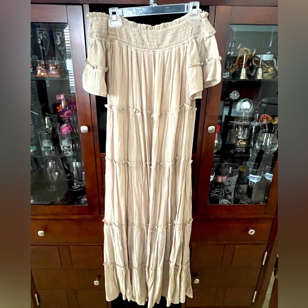 NWT Jodifl Off Shoulder Dress